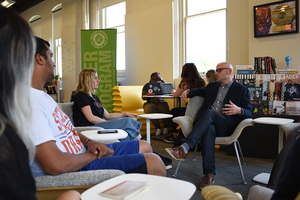 Bill Werde speaks to students in the Bandier program that has recently switched over to the S.I. Newhouse School of Communication.