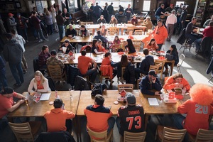 Syracuse fans gathered at Warped Wing Brewery in Dayton prior to the Orange's First Four matchup.