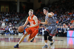 Buddy Boeheim scored 13 points in the victory. 