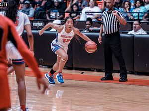 By accepting the first offer she received, Nyah Wilson became Syracuse's first verbal commit of the 2021 class