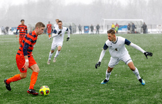 John-Austin Ricks handles the ball for the Orange.